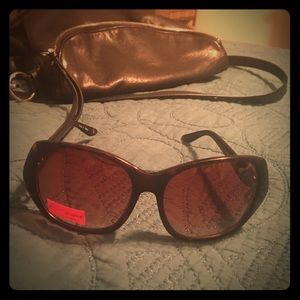 Betsy Johnson Tortoise Raven Bow Sunglasses